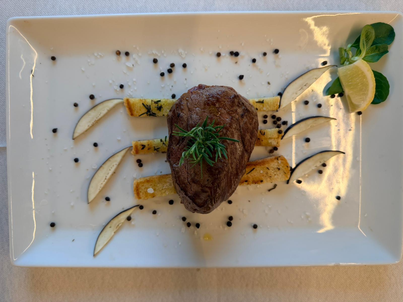 Specialità di carne emiliana alla brace